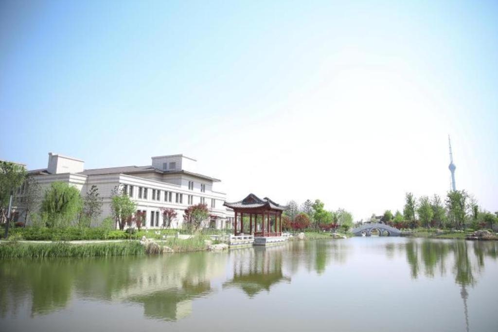 Linyi Blue Horizon International Hotel Yi He Екстер'єр фото