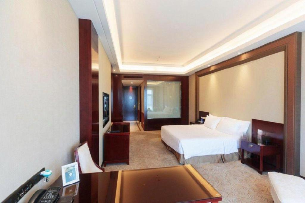 Linyi Blue Horizon International Hotel Yi He Екстер'єр фото