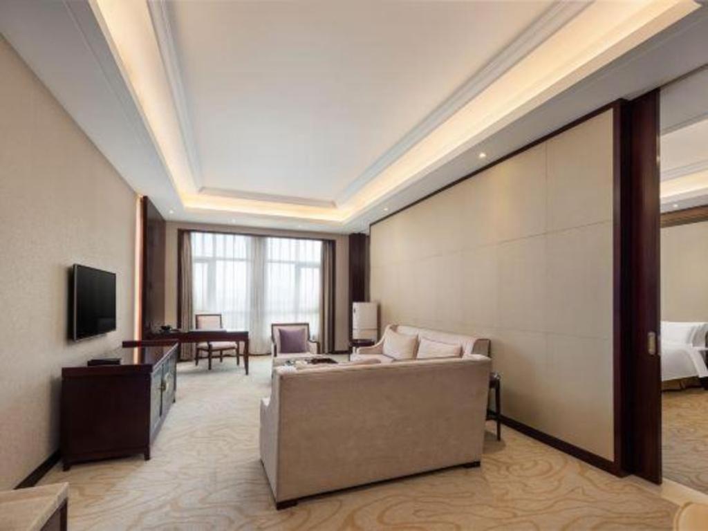 Linyi Blue Horizon International Hotel Yi He Екстер'єр фото
