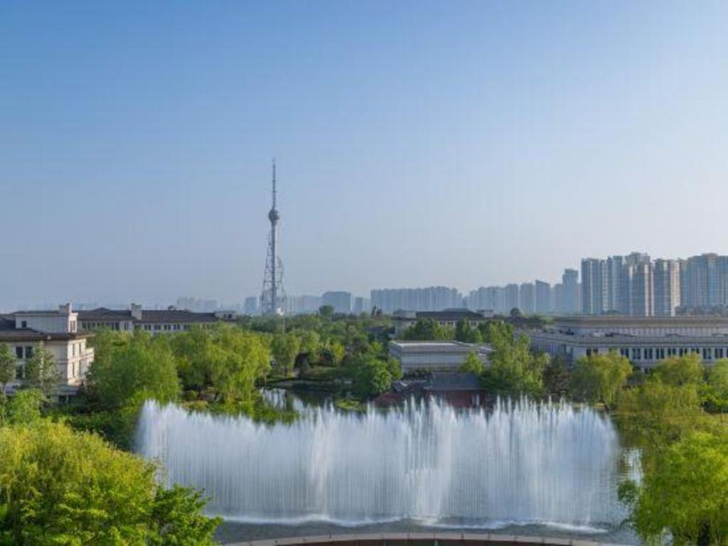 Linyi Blue Horizon International Hotel Yi He Екстер'єр фото