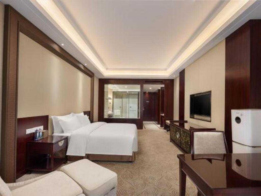 Linyi Blue Horizon International Hotel Yi He Екстер'єр фото