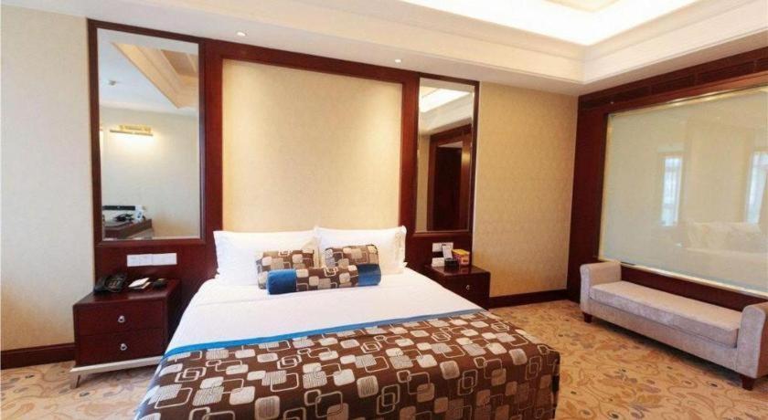 Linyi Blue Horizon International Hotel Yi He Екстер'єр фото